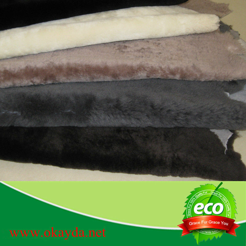 Natural sheepskin fur 